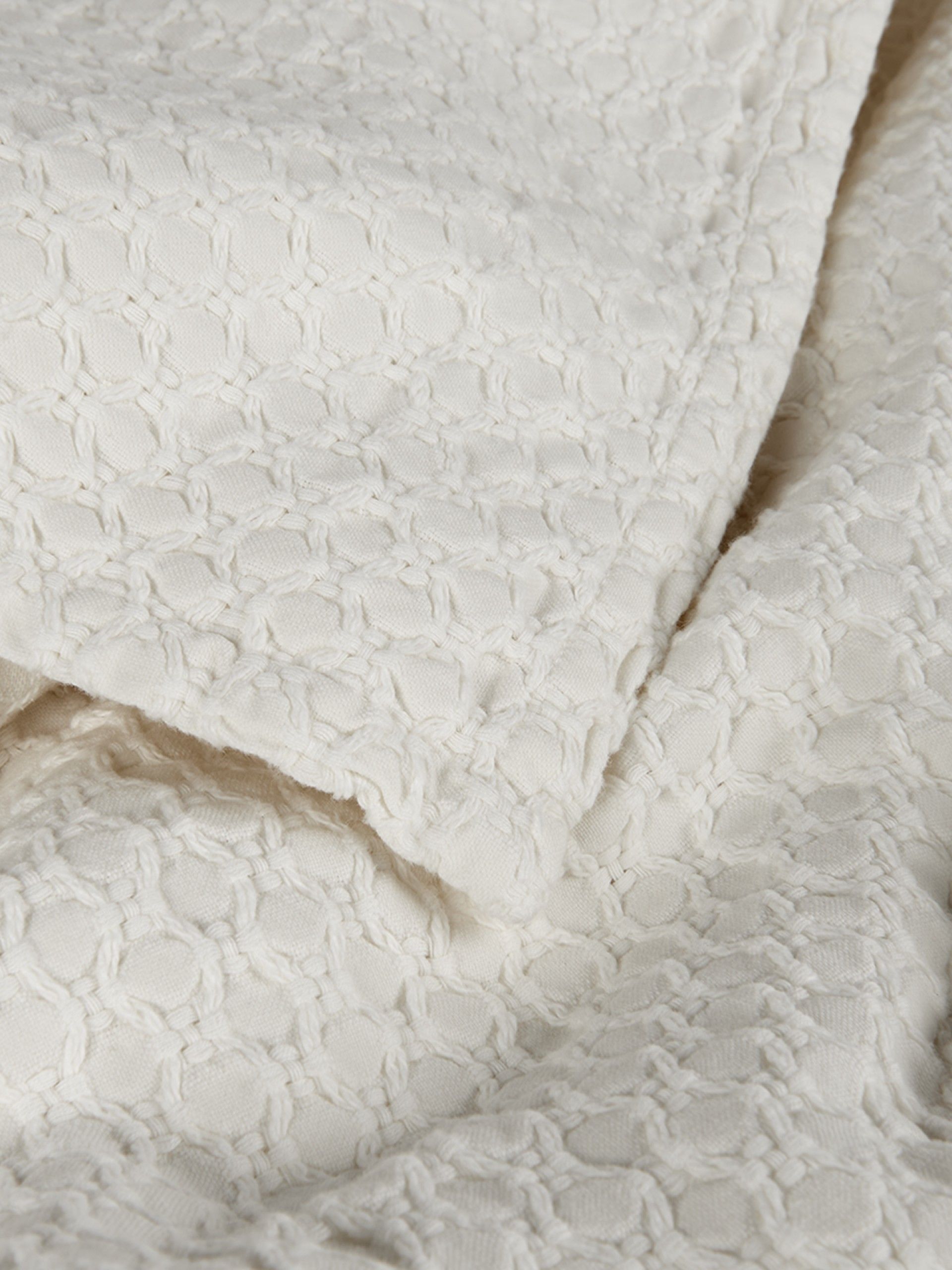 Honeycomb Washed Coverlet