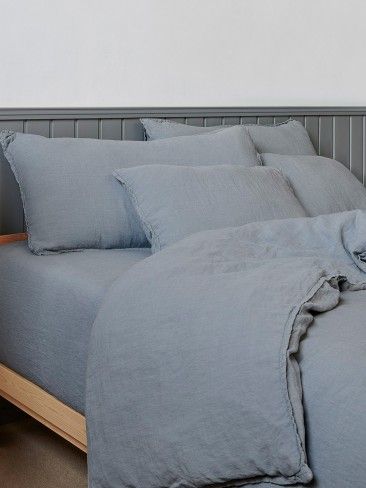 Linen Bedding Set in Blue Color