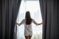Como escolher cortinas: dicas para controlar a luminosidade e a privacidade